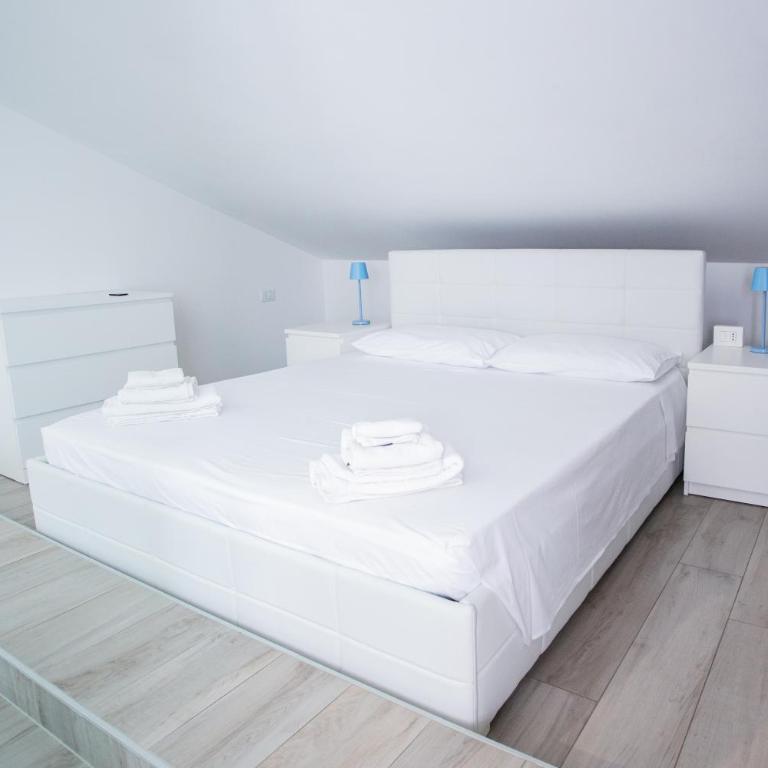 Mansarda in centro - Relax a due passi dal Lago Maggiore - Appartamento con 2 Camere da Letto - 11