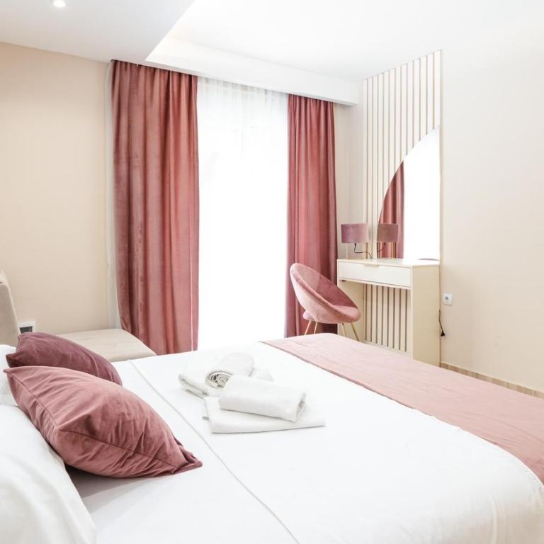 Apartments Ada Bojana - Family Room with Balcony - 2