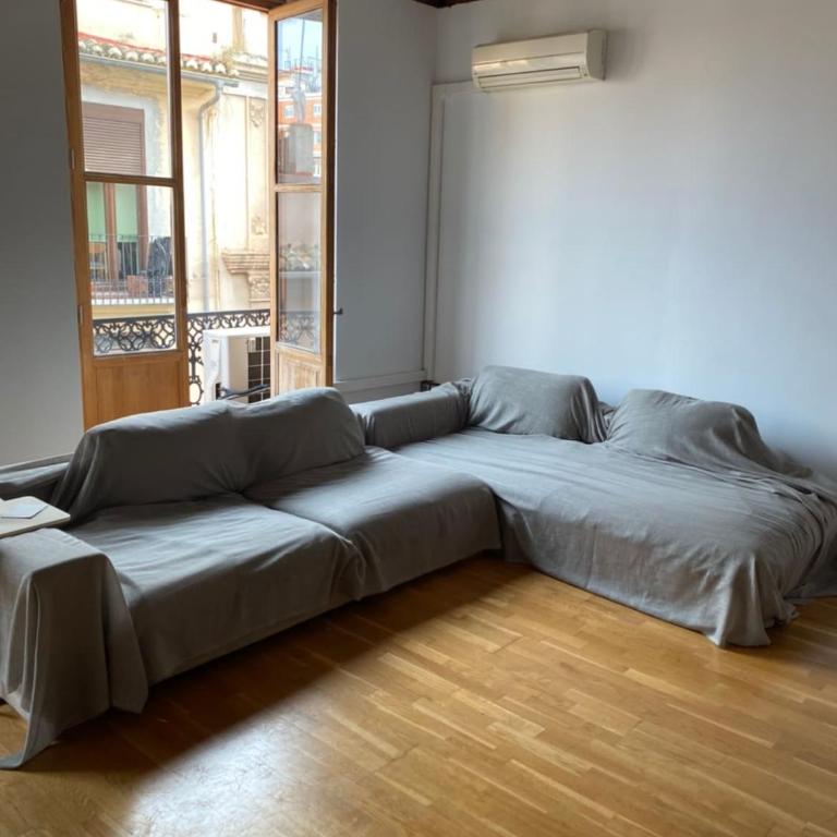 Bright, charming,in the historic center - Two-Bedroom Apartment - 4