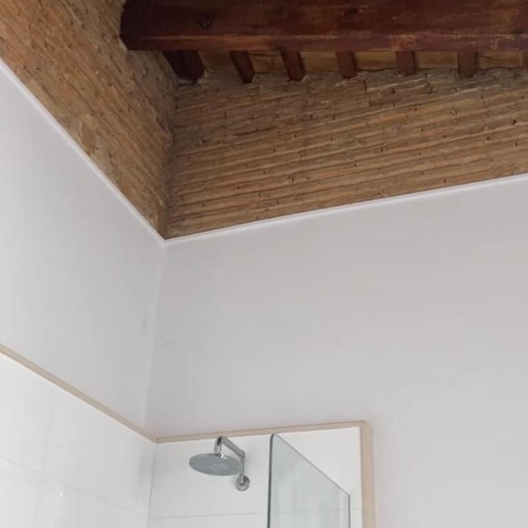 Bright, charming,in the historic center - Two-Bedroom Apartment - 15