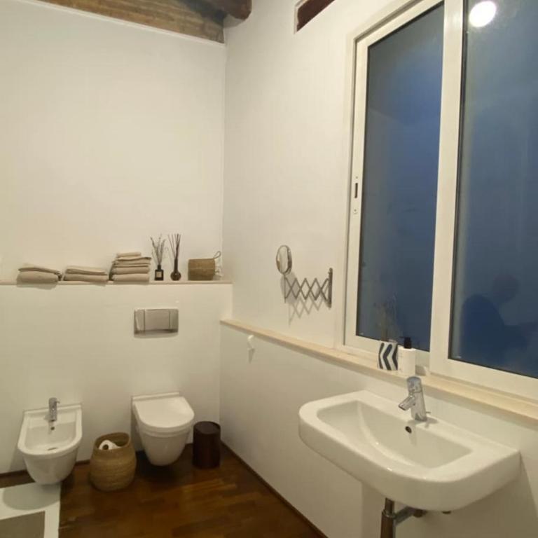Bright, charming,in the historic center - Two-Bedroom Apartment - 22