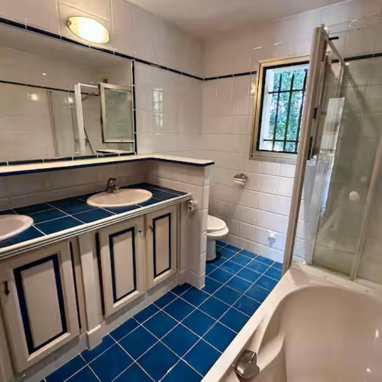 Holiday Home Côte d'Azur - Maison 4 Chambres - 48