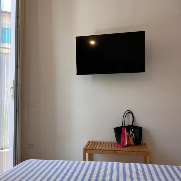 B&B Viale Italia 22 - Camera Singola con Bagno Privato - 3