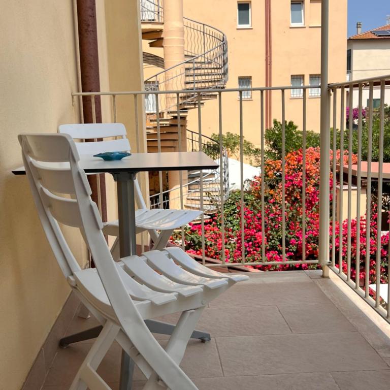 B&B Viale Italia 22 - Camera Singola con Bagno Privato - 2