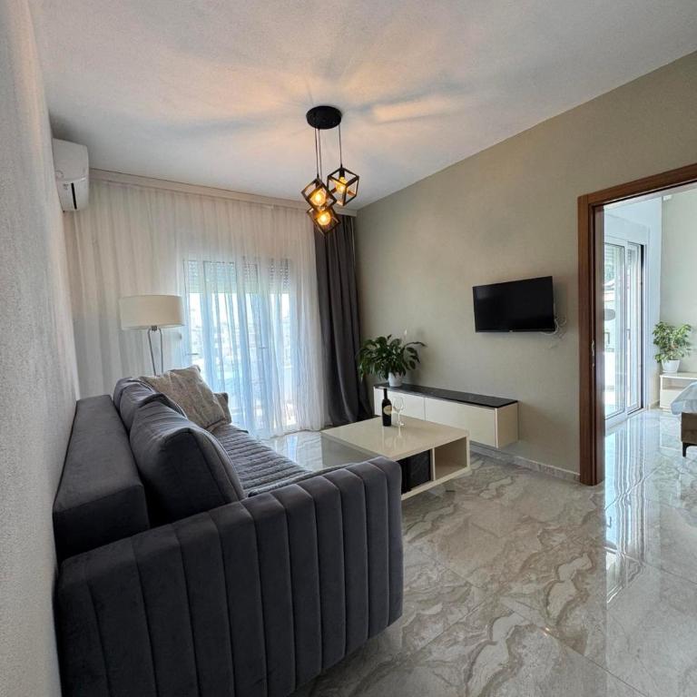 Best Apartments - Apartman s 2 Spavaće Sobe sa Balkonom i Terasom - 2