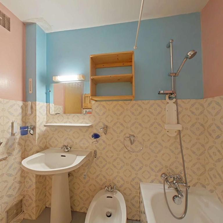 Studio confortable - Proche télécabine - 4 personnes - FR-1-241-65 - Apartment (4 Adults) - 14
