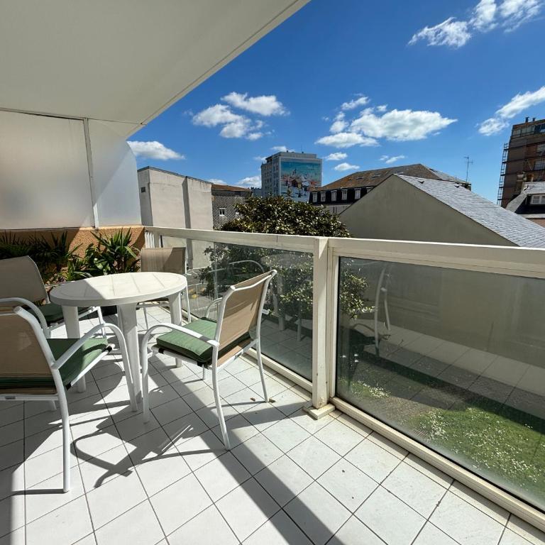 Appartement 2 étoiles avec balcon à 100m de la plage, centre-ville des Sables d'Olonne - FR-1-197-205 - Appartamento con 1 Camera da Letto - 11