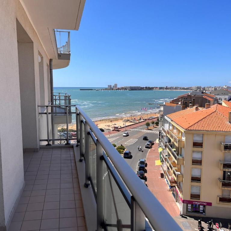 Appartement pour 6 personnes aux Sables-d'Olonne, proche plage, avec balcon - FR-1-197-192 - Appartement (5 Adultes) - 15