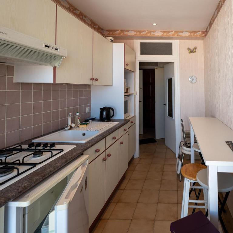 Appartement pour 6 personnes aux Sables-d'Olonne, proche plage, avec balcon - FR-1-197-192 - Appartement (5 Adultes) - 25