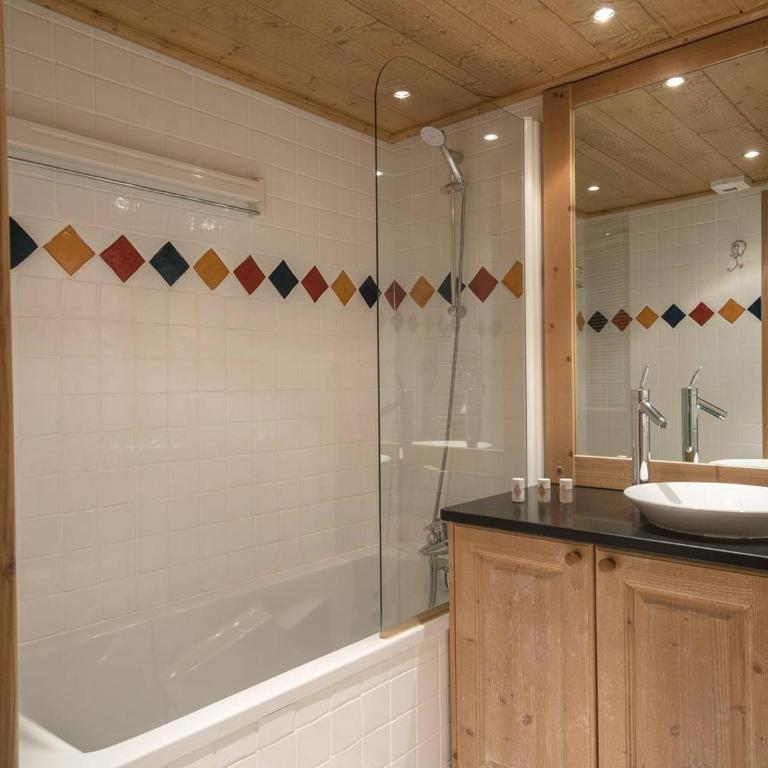 Appart 4* avec piscine & spa, pied de pistes, 3 ch, 85m² - Saint-Martin-de-Belleville - Appartement 2 Chambres - 25