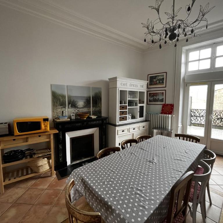 Maison 6 chambres proche plage avec WiFi et salle de jeux - FR-1-197-447 - Maison de Vacances (11 Adultes) - 16