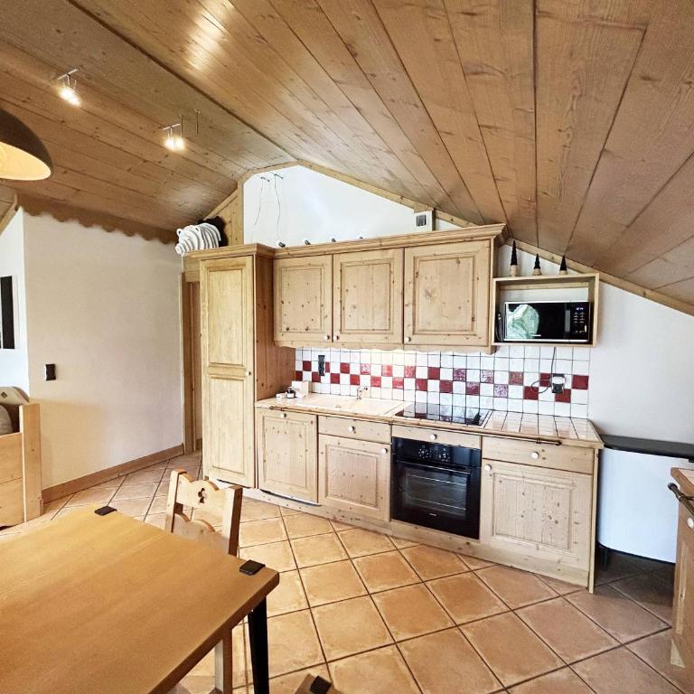 Spacieux appartement 8p avec piscine, spa, et parking, proche des pistes - Appartement 3 Chambres - 22
