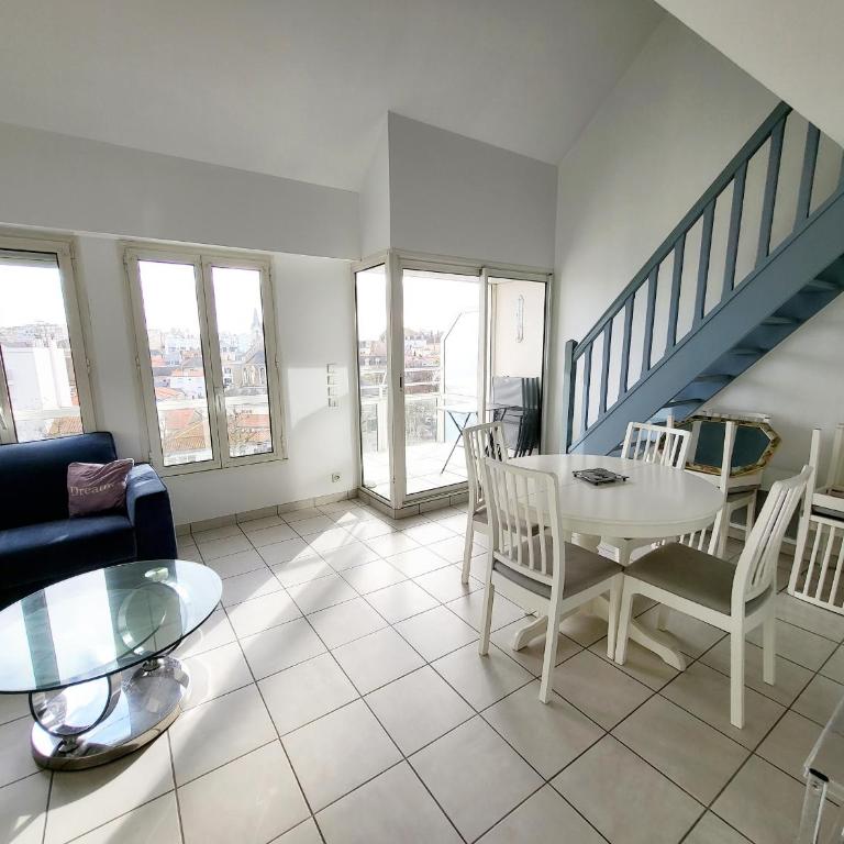 Appartement T3 avec Mezzanine, Balcon et Garage au Centre des Sables-d'Olonne - FR-1-92-883 - Apartment (7 Erwachsene) - 9
