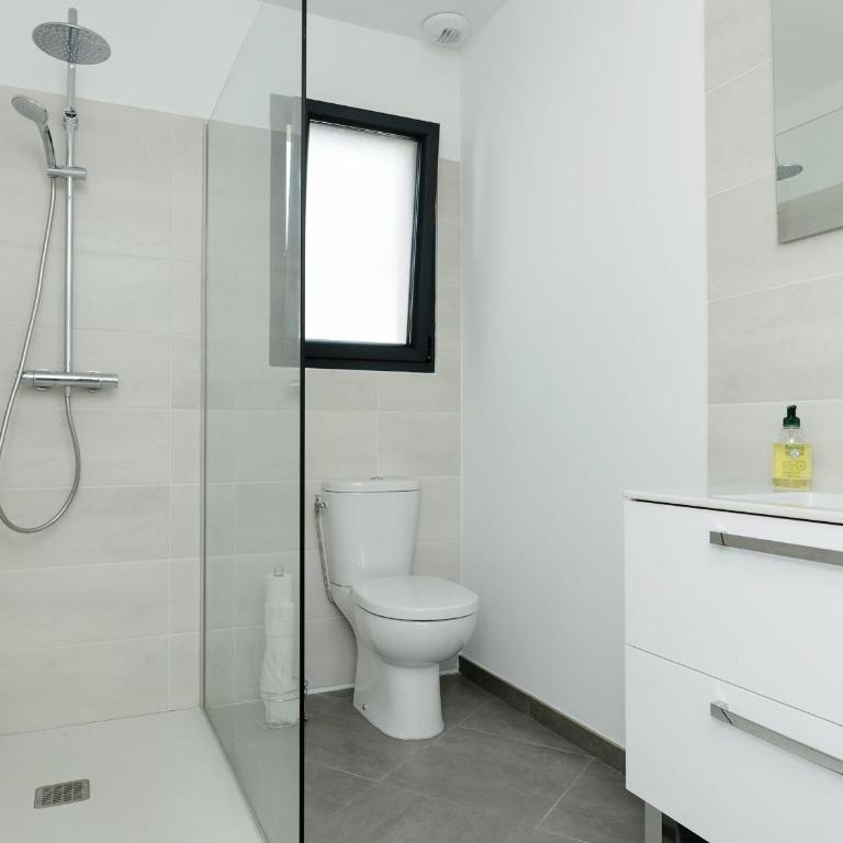 Maison moderne près plage Aiguillon - 2 chambres, terrasse, jardin, parking - Calme et confort - FR-1-420-63 - Casa de vacaciones (5 adultos) - 17