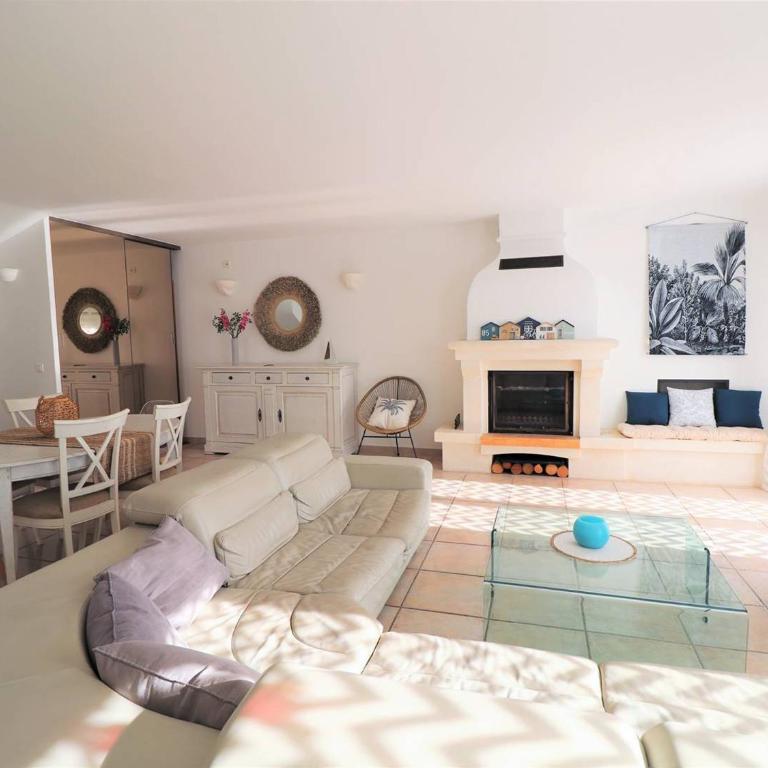Villa 3 étoiles avec piscine privée, 500m de la plage, 4 chambres pour 6-8 pers. au Grau-du-Roi - FR-1-307-157 - Villa - 24