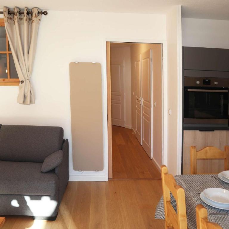 Appartement 4 pièces, 6 personnes, skis aux pieds, piscine et sauna - FR-1-322-385 - Apartamento (8 adultos) - 4