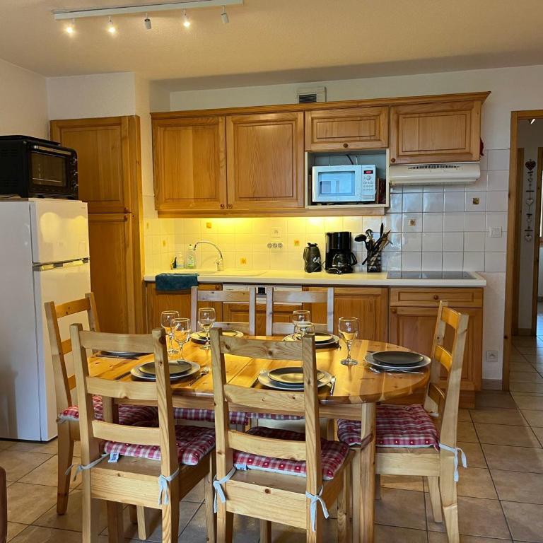 Bel Appartement Central avec Terrasse en Plein Cœur de Samoëns - FR-1-624-19 - Apartment (7 Erwachsene) - 9
