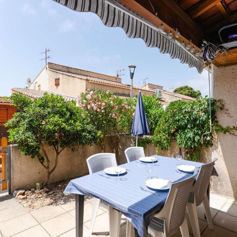 Charmant Pavillon T3 avec Terrasse Sud, Piscine, Proche Mer à Gruissan - FR-1-409-198 - Villa - 8