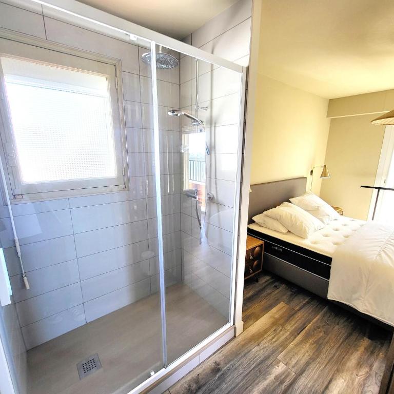 Appartement moderne rénové - Face mer - Terrasse - WiFi gratuit - FR-1-92-818 - Appartement (2 Adultes) - 16