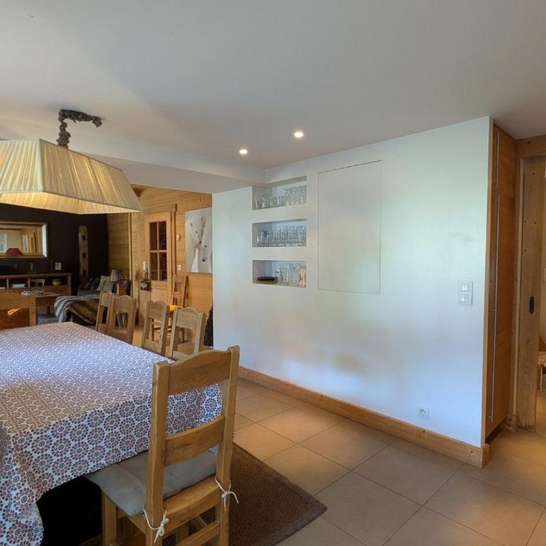 Demi-chalet 10 pers. au pied des pistes à La Clusaz - FR-1-459-22 - Appartement (10 Adultes) - 12