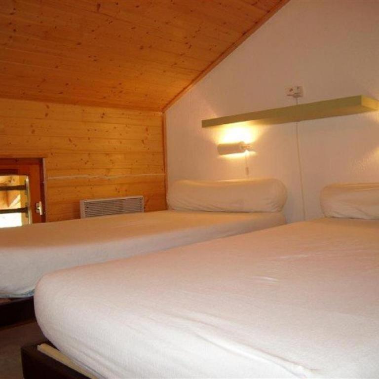 Appartement skis aux pieds, balcon exposé Sud-Ouest, 47 m², 3 pièces + cabine, 6 personnes - FR-1-733-12 - Apartment - 9