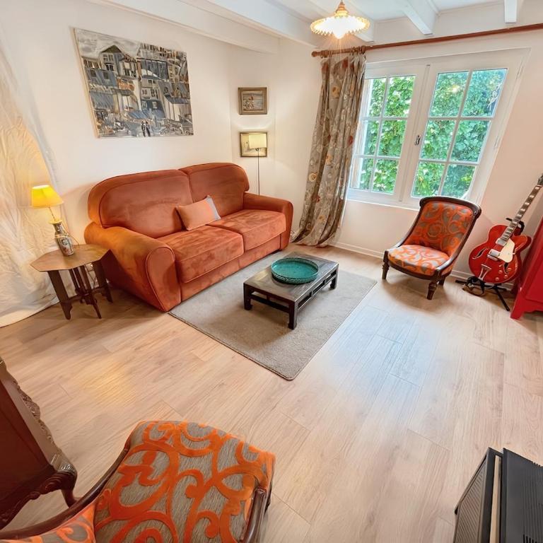Normandy Style - Centre ville à 5 min en voiture - Parking Gratuit sur place - Two-Bedroom House - 2
