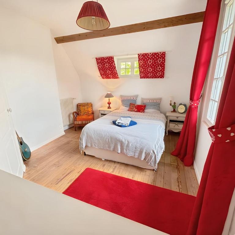 Normandy Style - Centre ville à 5 min en voiture - Parking Gratuit sur place - Two-Bedroom House - 10