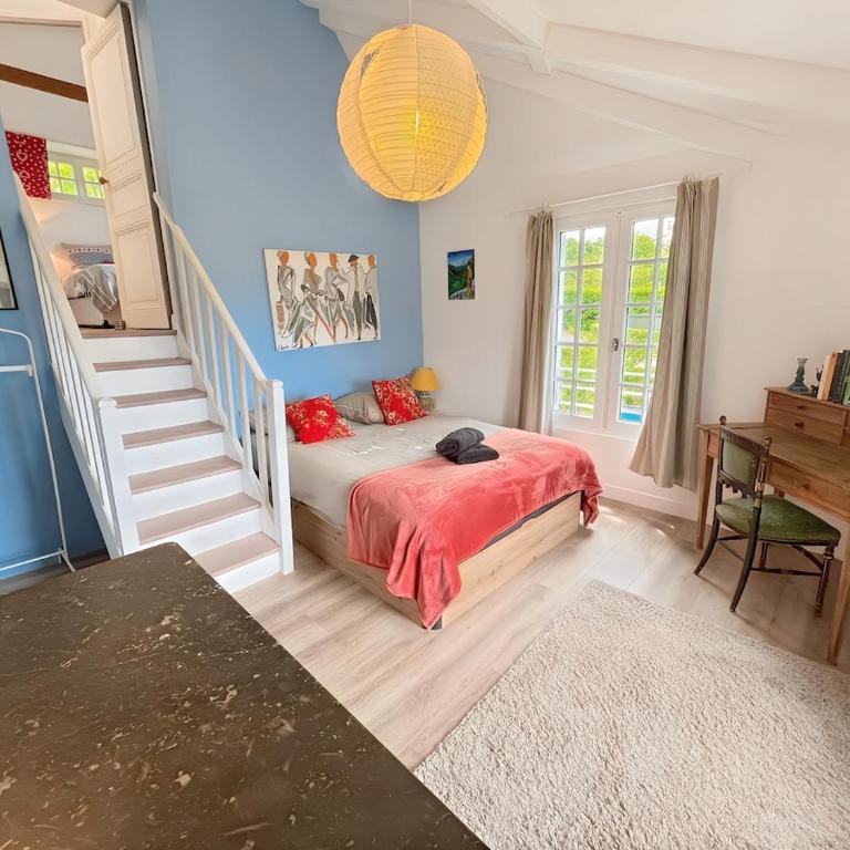 Normandy Style - Centre ville à 5 min en voiture - Parking Gratuit sur place - Two-Bedroom House - 35