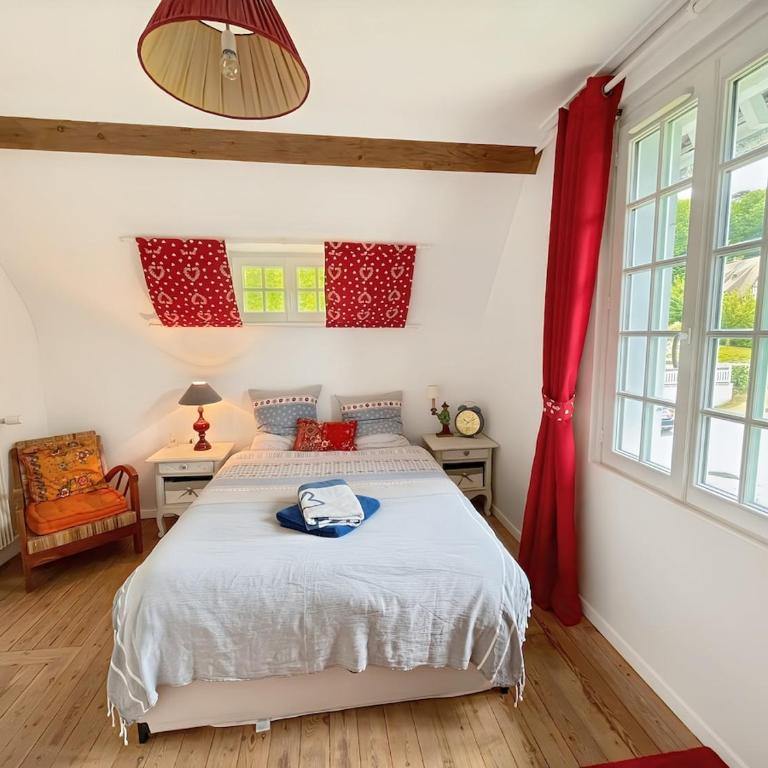 Normandy Style - Centre ville à 5 min en voiture - Parking Gratuit sur place - Two-Bedroom House - 20