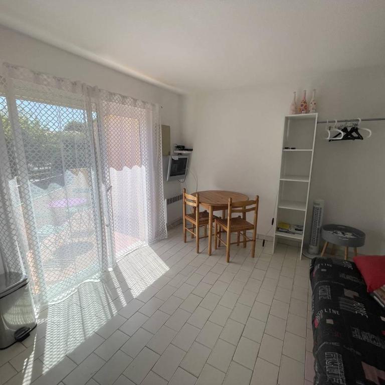 Studio proche plage avec terrasse et piscine à Saint-Cyprien - FR-1-106-64 - Appartamento - 14