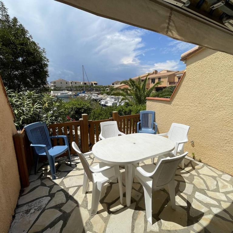 Charmant Pavillon Familial avec Terrasse et Mezzanine - Proche Plage - Saint-Cyprien Plage - FR-1-106-86 - Villa - 4