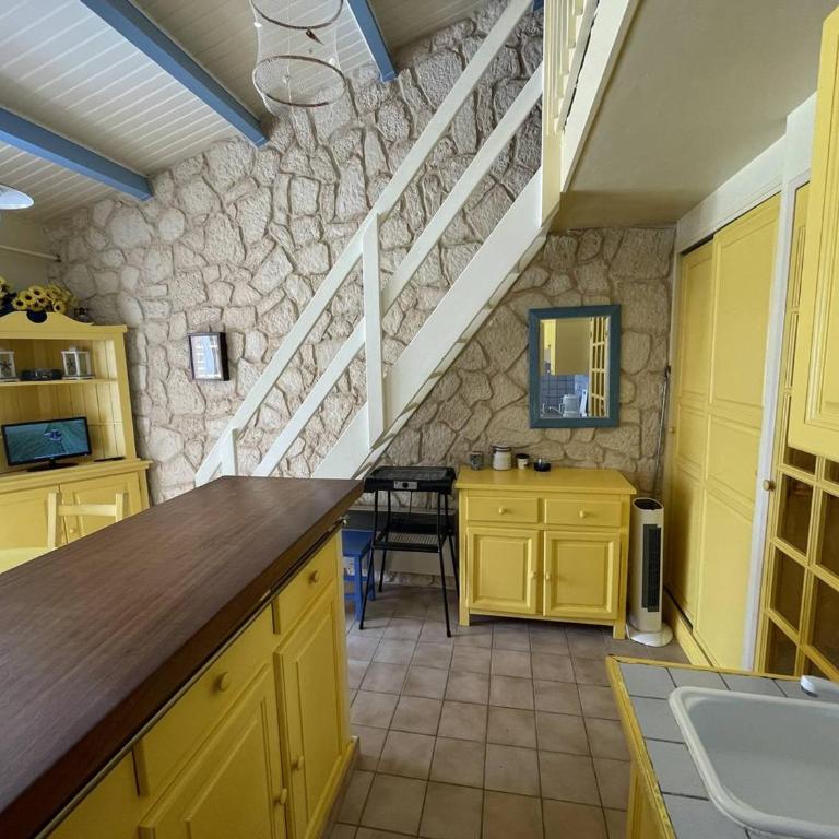 Charmant Pavillon Familial avec Terrasse et Mezzanine - Proche Plage - Saint-Cyprien Plage - FR-1-106-86 - Villa - 17
