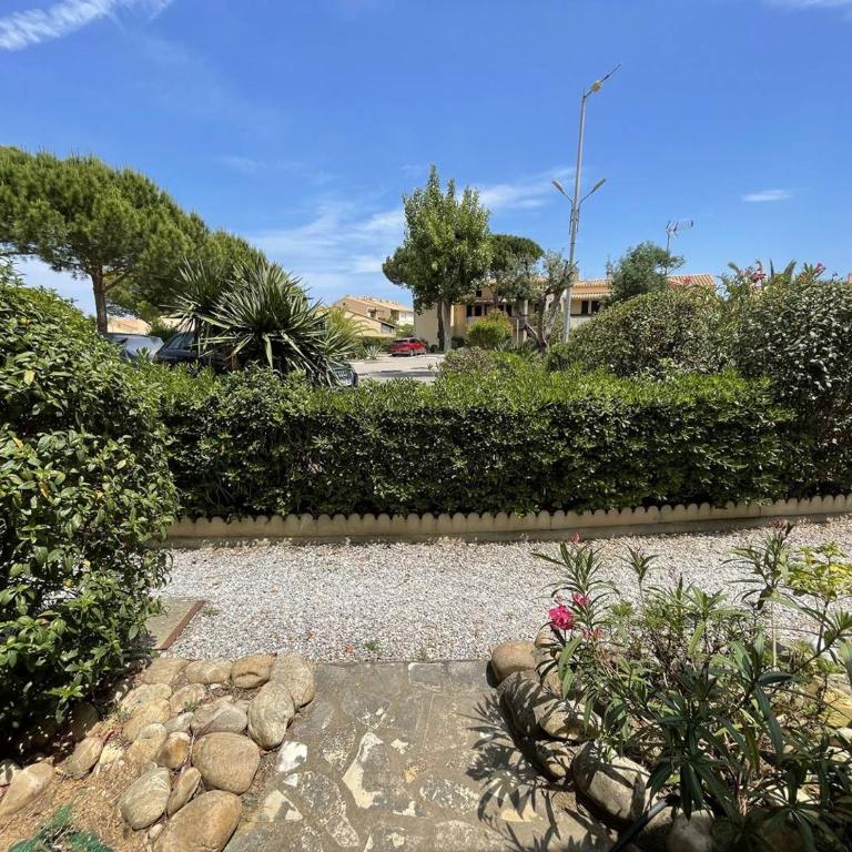 Charmant Pavillon Familial avec Terrasse et Mezzanine - Proche Plage - Saint-Cyprien Plage - FR-1-106-86 - Villa - 22