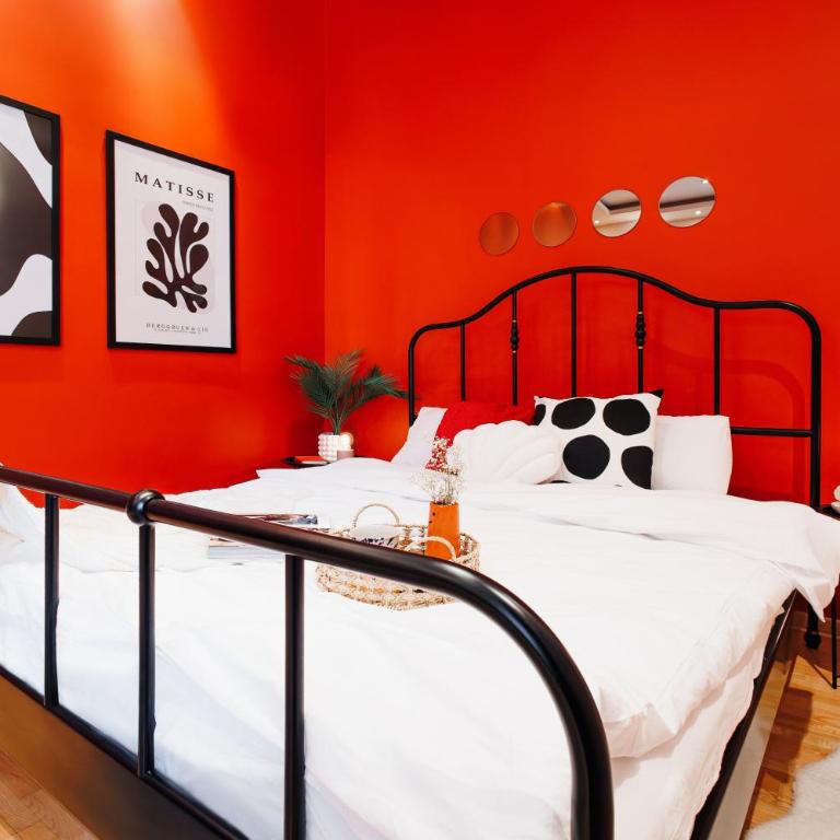 Soul House 110m2 with Balcony & Foosball Old Town - Three-Bedroom Apartment with Balcony - 41