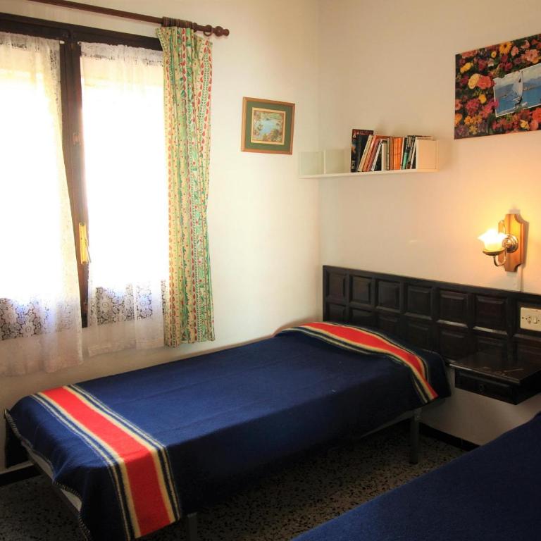 Apartamento frente al mar para 6 en Roses - ES-258-103 - Apartment - 12