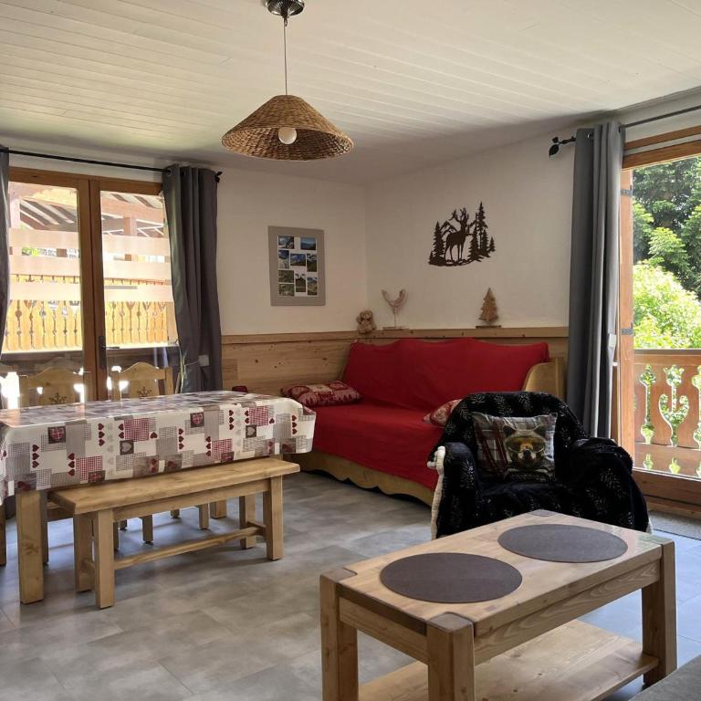 Charmant 2 pièces ensoleillé, balcon sud, parking, proche pistes - FR-1-464-199 - Apartment - 1