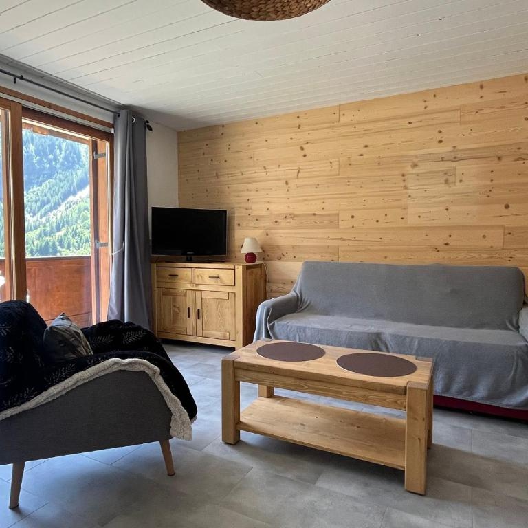 Charmant 2 pièces ensoleillé, balcon sud, parking, proche pistes - FR-1-464-199 - Apartment - 15