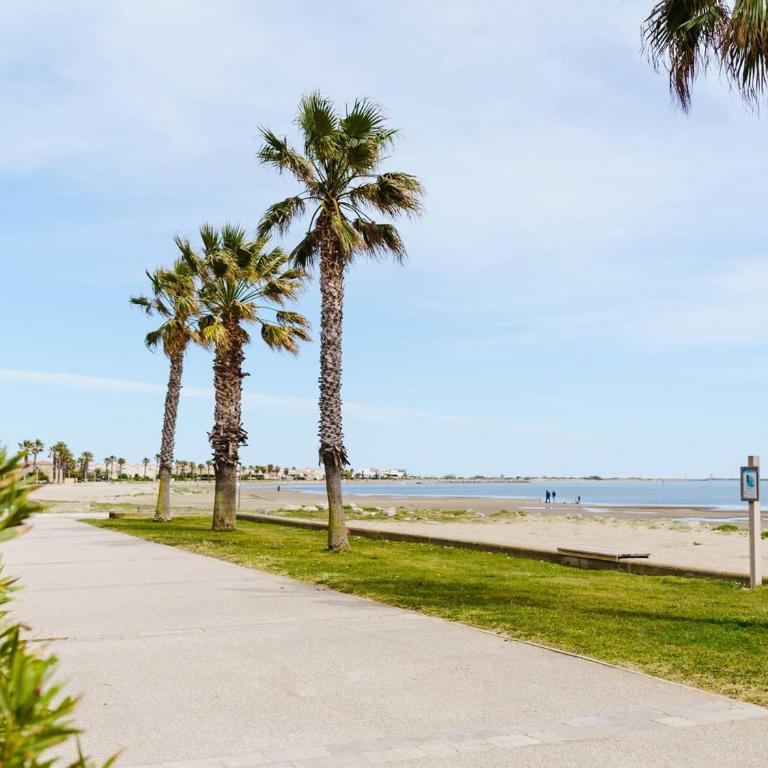 Appartement lumineux à Gruissan, 2 chambres, proche plage, parking sécurisé, mini-box WIFI, non-fumeur - FR-1-409A-15 - Appartement - 13