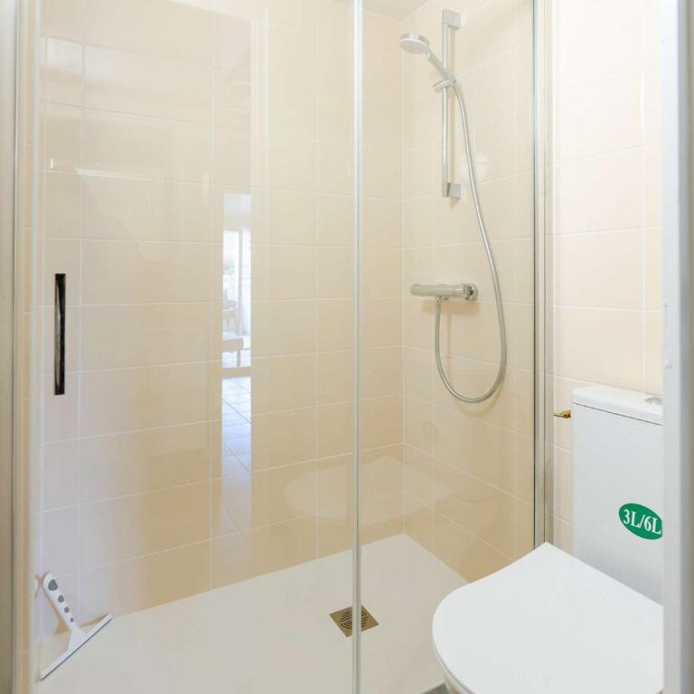 Pavillon Studio Mezzanine Climatisé avec Piscine et WIFI, Proche Plage à Gruissan - FR-1-409-240 - Villa - 14