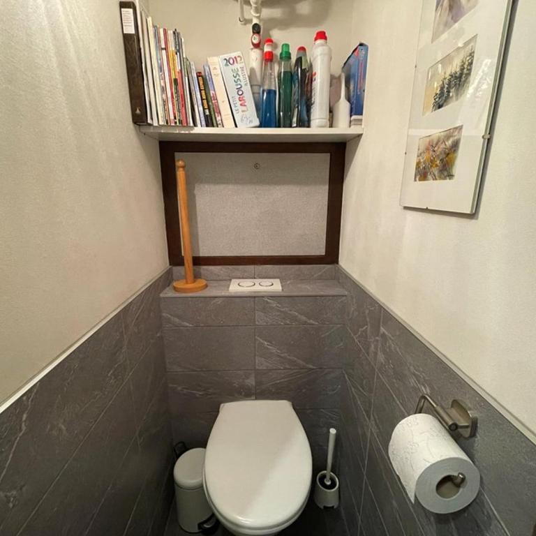 Studio cosy rez de chaussée 4 pers. près des pistes, équipé avec terrasse et parking. - FR-1-733-84 - Studio - 10