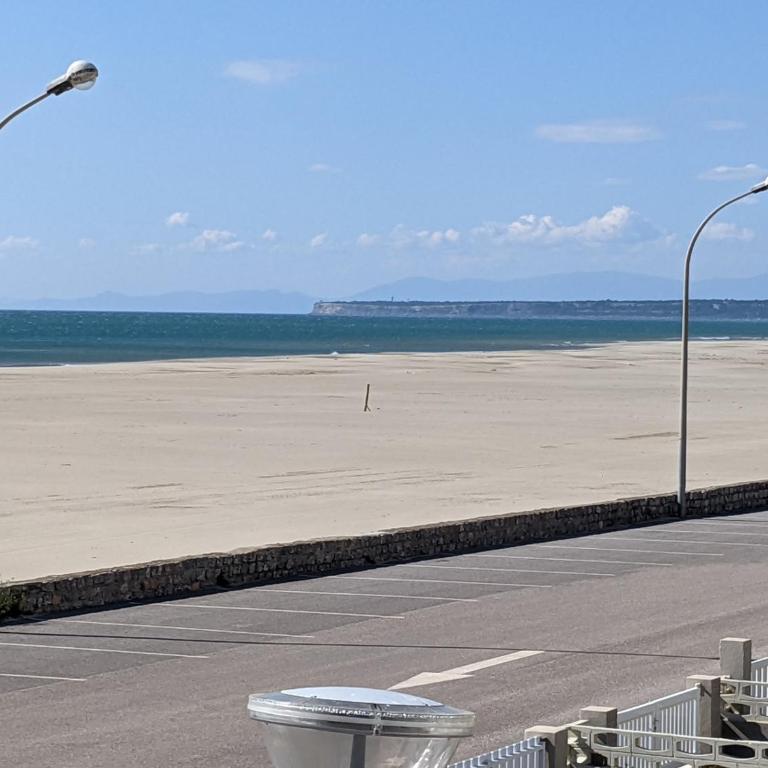 T2 Moderne Port-la-Nouvelle - 4/5p - Parking - Front de Mer - FR-1-797-41 - Appartement - 16