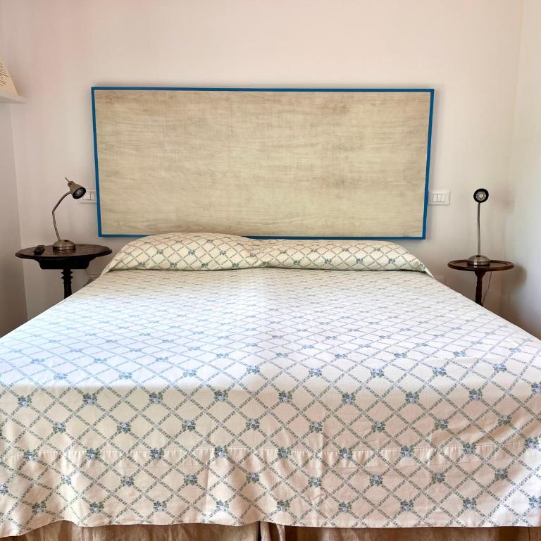 B&B Viale Italia 22 - Camera Matrimoniale con Vista Mare - 11