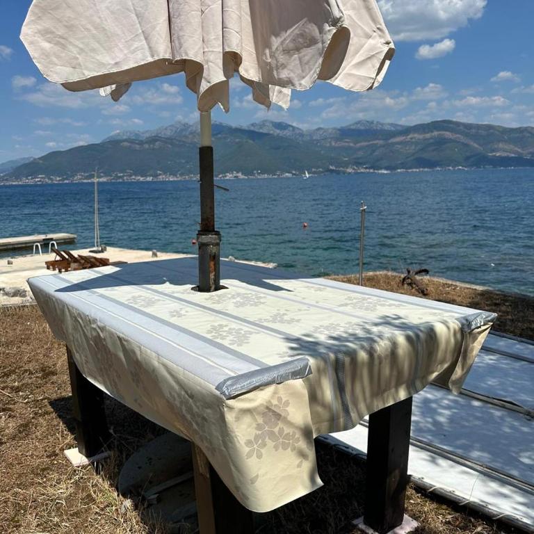 Villa Lučica - One-Bedroom Apartment with Sea View - 24