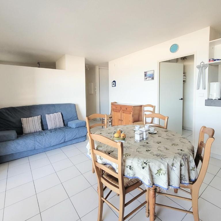 Canet - T2 cabine 5 pers, accès plage, piscine, parking - FR-1-794-118 - Apartment - 8