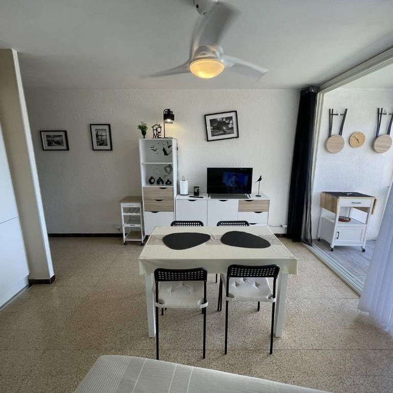 Charmant T2 rénové, 4 couchages, proche plage et port, balcon, parking sécurisé, St-Cyprien - FR-1-106-55 - Apartment - 9