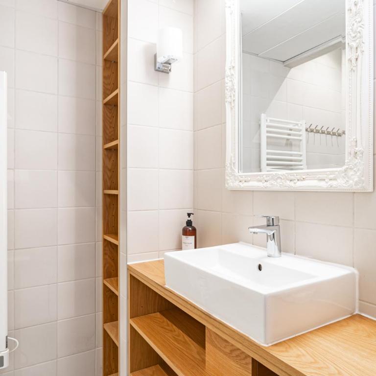Superbe Duplex en Hypercentre avec Rooftop et Climatisation - Apartamento de 1 dormitorio con terraza - 5