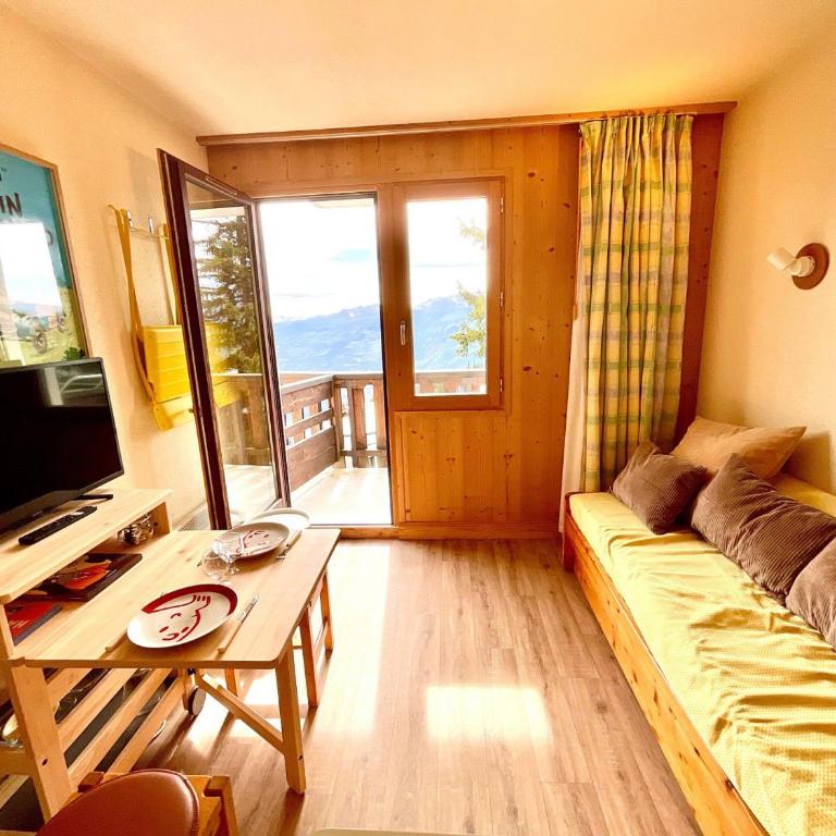 Studio ski aux pieds pour 2 personnes avec balcon ensoleillé - Studio - 1