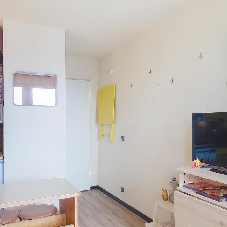 Studio ski aux pieds pour 2 personnes avec balcon ensoleillé - Studio - 3