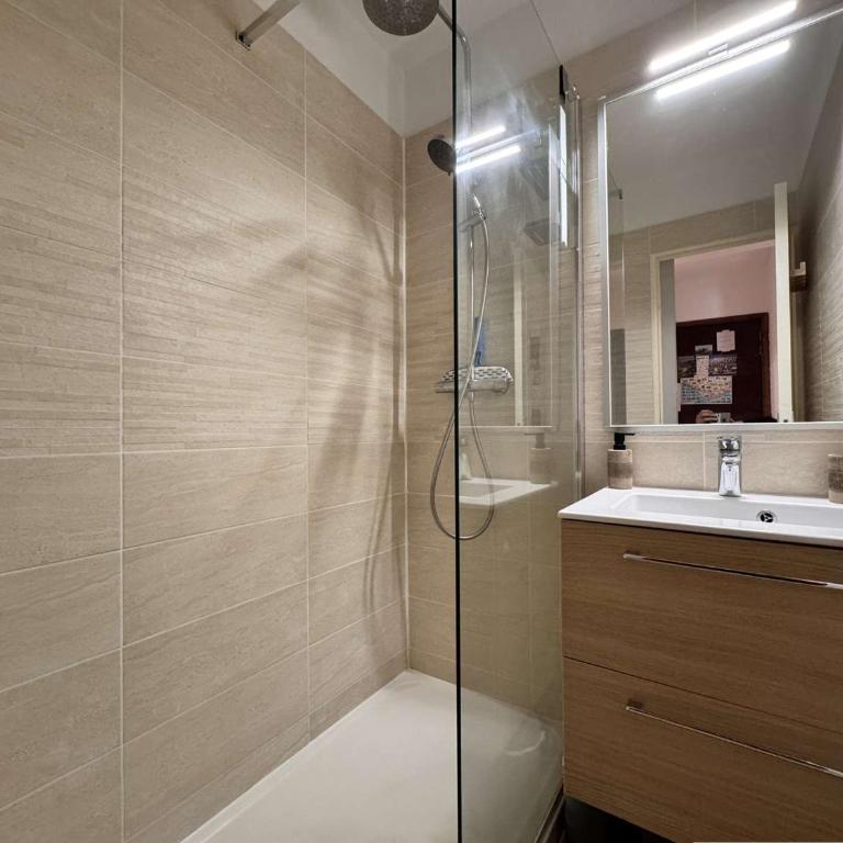 Appartement rénové calme avec accès plage à pied - 6 pers. - FR-1-845-2 - Apartment - 6