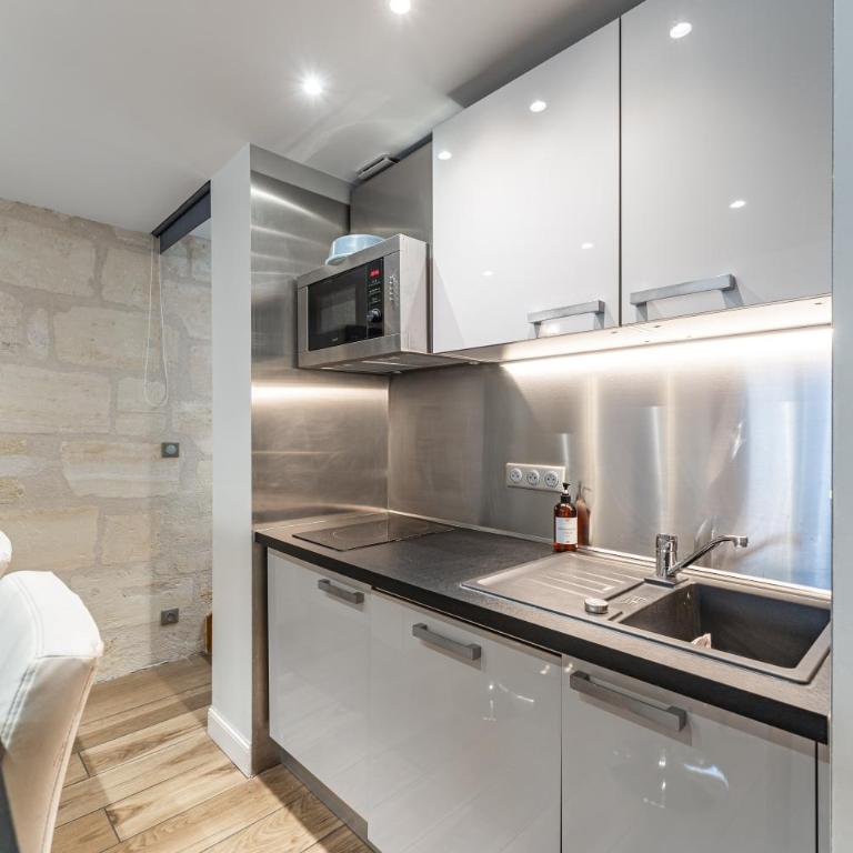 Superbe Duplex en Hypercentre avec Rooftop et Climatisation - Apartamento de 1 dormitorio con terraza - 6